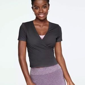 Victoria’s Secret PINKULTIMATE WRAP TOP*NWT*